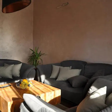 Apartament Lola